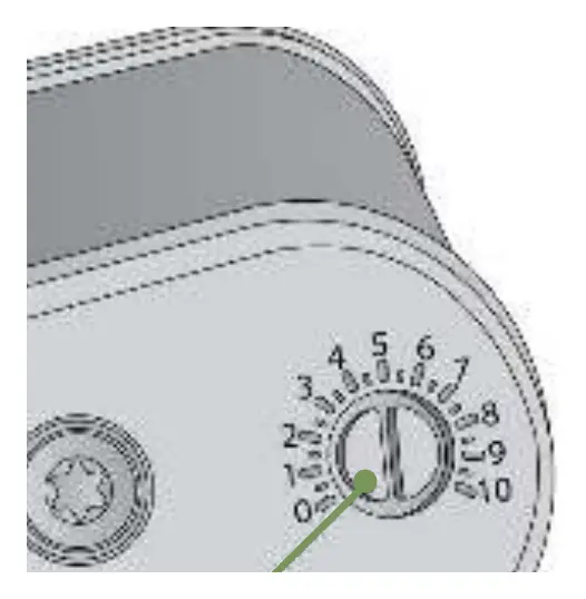 The temperature dial on the bottom panel, numbered 0 to 10